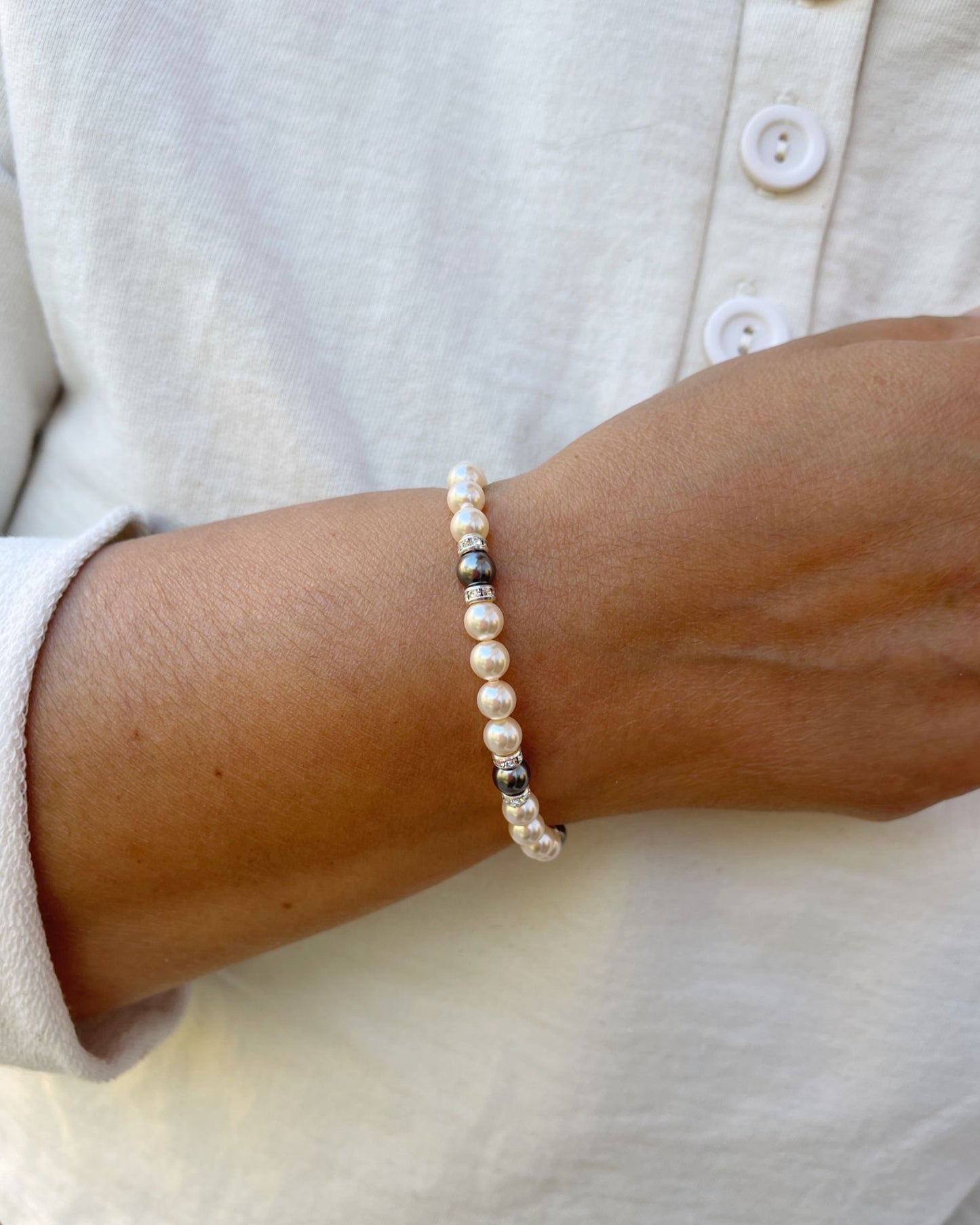 Juanita Pearl Stretch Bracelet-European Crystal Pearl Bracelet-Carabella By Cheryl