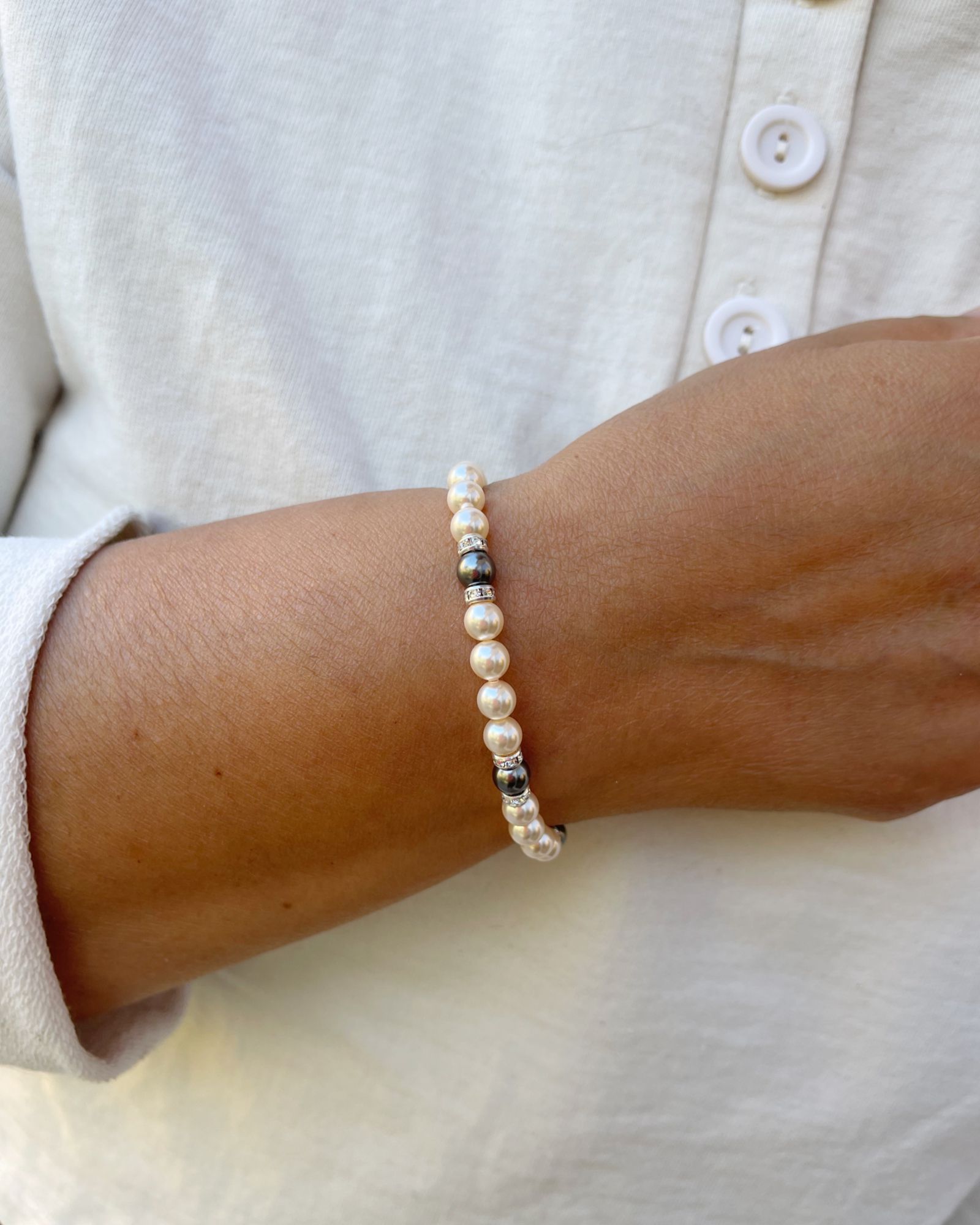 Juanita Pearl Stretch Bracelet-European Crystal Pearl Bracelet-Carabella By Cheryl